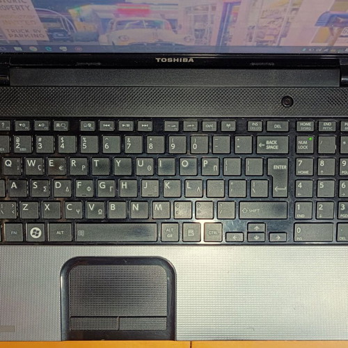 Toshiba Satellite C-855 laptop Intel Core i3 4GB RAM 500GB HDD Windows 10