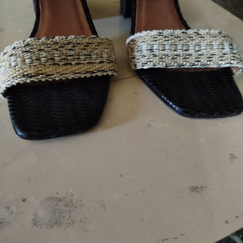 Carmens sandals size 36, like new, leather and raffia
