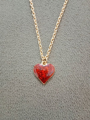 Necklace red heart new, chain length 50 cm