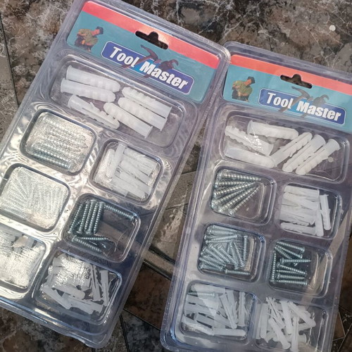 Screw and wall plug set new, pack