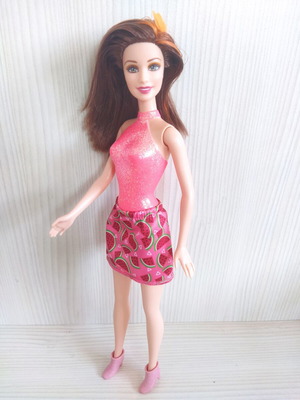 Barbie doll Summer with pink outfit
