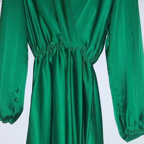 Wrap satin dress emerald new, one size