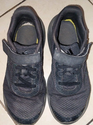 Adidas sports shoes used, size 35, black