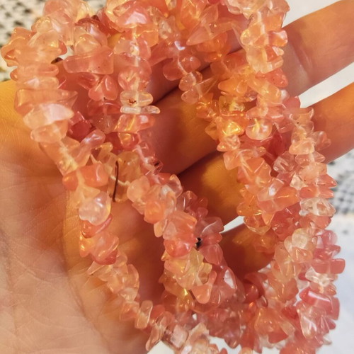 Vintage necklace with pink quartz like new, layered design