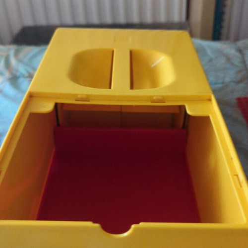 Duplo Red Brick Lego 6840 Parrot Vacuum used 1991