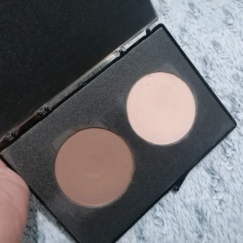 Make Up For Ever contouring palette used with Modeleur shades