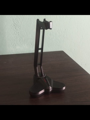 Havit headphone stand with red accents like new