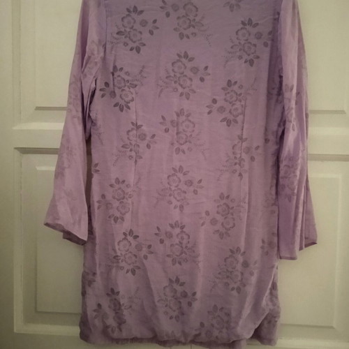 Floral purple tunic like new, grey pattern, size L