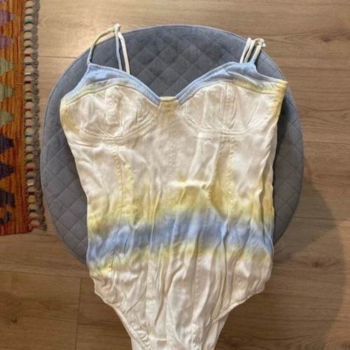 Zara bodysuit like new, size XS, white multicolor
