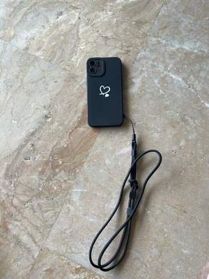 Θήκες για iPhone 12mini σαν καινούργιες, μαύρη με καρδιά και διάφανη
