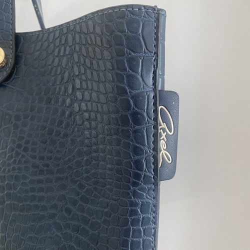 Axel handbag like new, large with gold details, blue