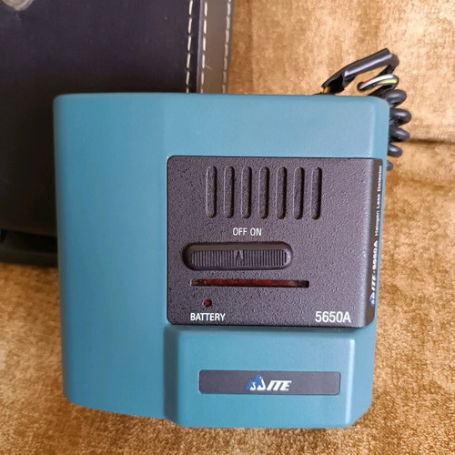 Halogen Leak Detector professional gas leak detector like new