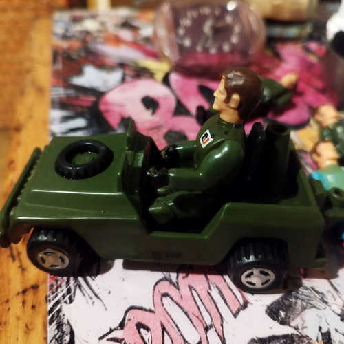 Matchbox Lesney figures used, pack of 4, 70's vintage