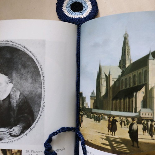 Handmade knitted bookmark new