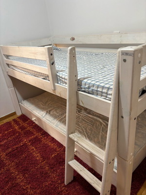 Entos bunk bed used, multifunctional 3-in-1 with 2 mattresses