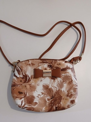 Brown shoulder bag with bow