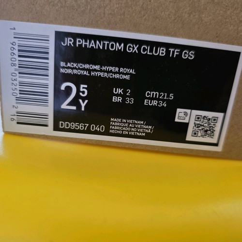 Nike Jr. Phantom GX Club TF football shoes like new, size 34, black