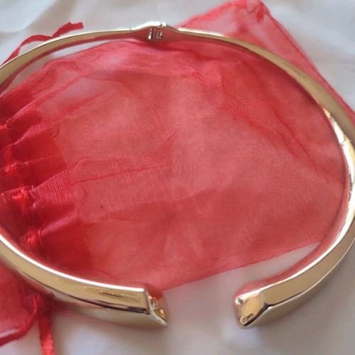 Gold Zara necklace like new