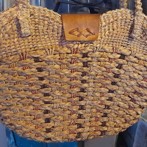 Oversized bucket bag used, straw with leather closure 40x30 cm