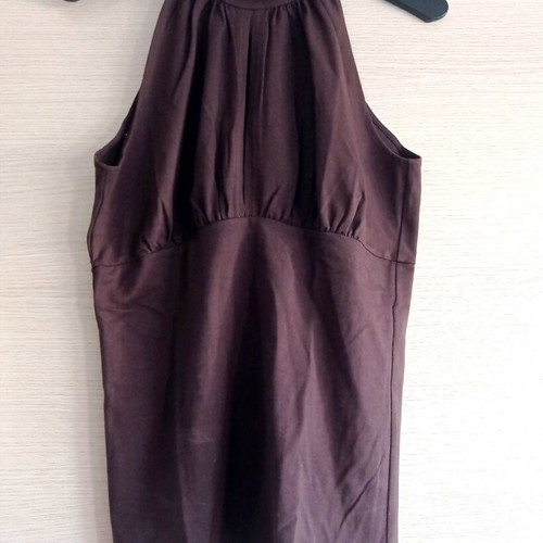 Brown blouse with cut-out shoulders large new