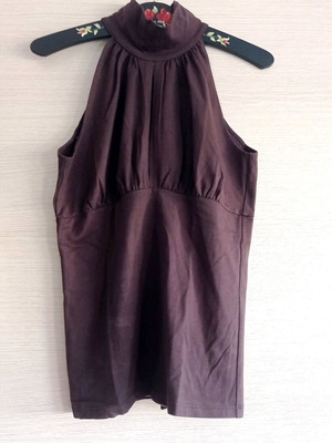 Brown blouse with cut-out shoulders large new