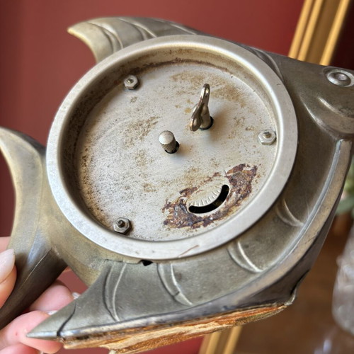 Vintage fish tabletop clock used, metal decorative