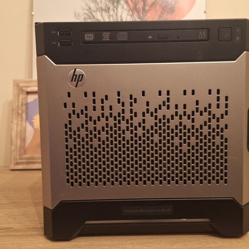 HP Proliant Micro Server Gen8 used, 8-core Xeon CPU, 16GB RAM, 2x1TB HDD