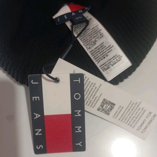 Tommy Jeans knit cotton hat new, black