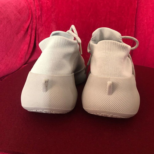 Sneakers light gray like new, size 36, athletic style