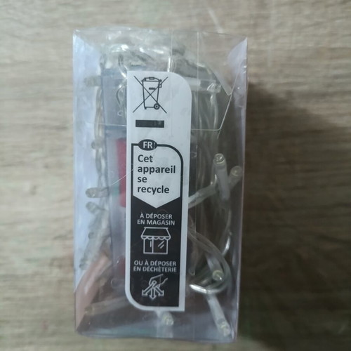 Battery-Powered LED Lights like new, white