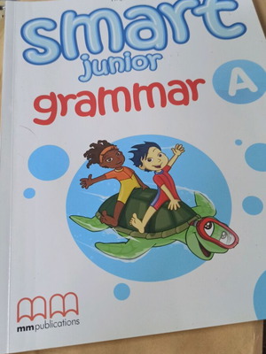 Smart Junior Grammar A английска книга от H.Q. Mitchell, MM Publications
