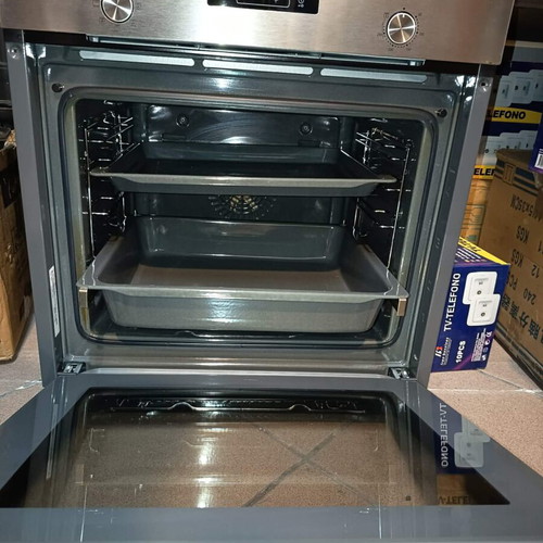 Devoline hob and Pitsos oven like new