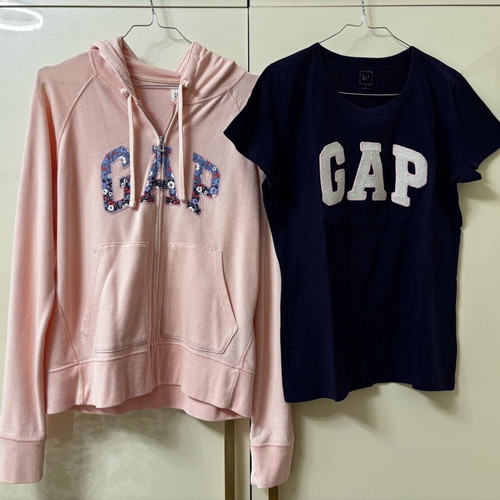 Gap set like new, size M, blue and pink