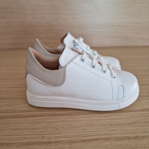 Gorgino Baptism Sneakers White size 22 like new