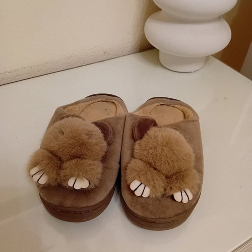 Children's slippers like new, size 38