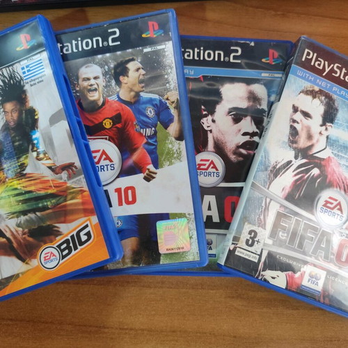 FIFA pack of 4 used games for PlayStation 2