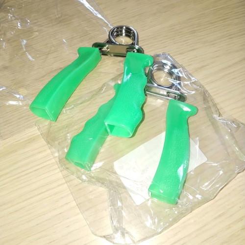 Hand Strengtheners new, set of 2, green color