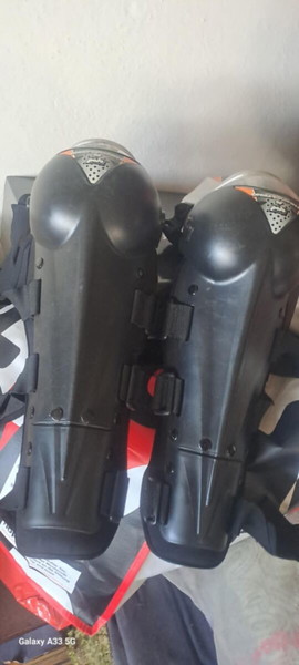 Γόνατα με κινητή άρθρωση Polo