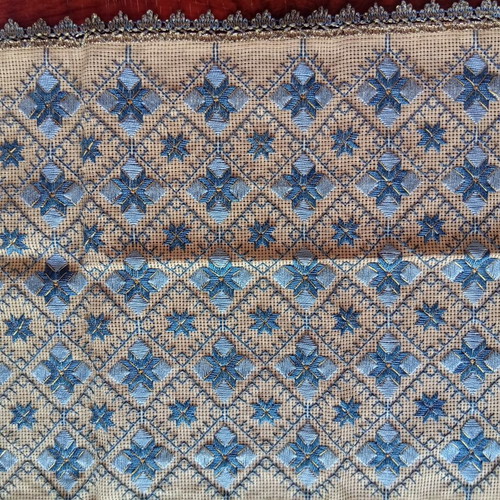 Handmade table runner 73 x 40 cm