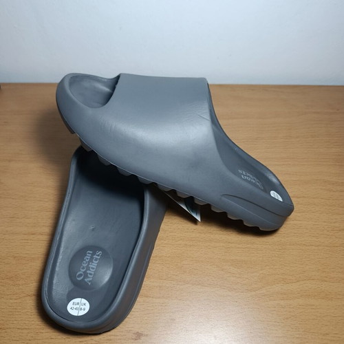 Ocean Addicts unisex slides, grey