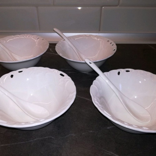 Porcelain dessert plates new, set of 6 with spoons