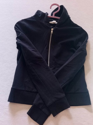 H&M black jacket like new, 10-12 years