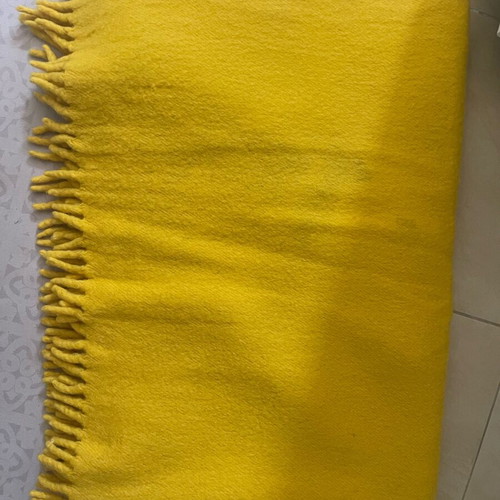 Wool blanket like new, yellow 1.55x2.10