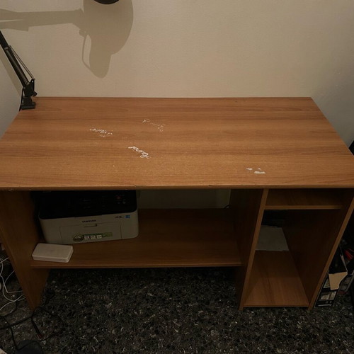 Desk used in good condition 120x60x74 cm