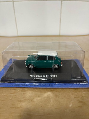 Mini Cooper S 1967 1:43 sealed miniature new