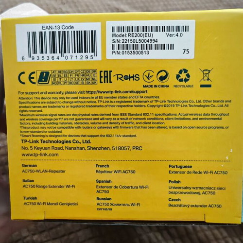 TP-Link RE200 AC750 Wi-Fi Range Extender like new, dual band