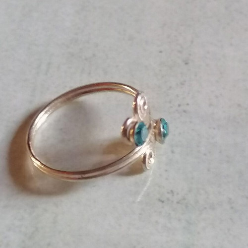 925 Silver Spiral Toe Ring with Blue Light Blue Rhinestones new