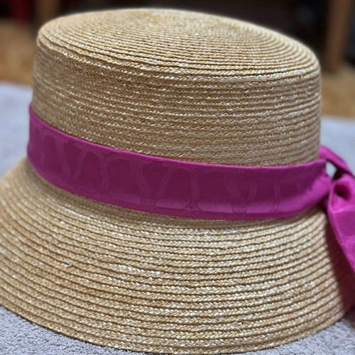 Valentino Garavani Straw Bucket Hat VLogo Silk Ribbon Size 57 New