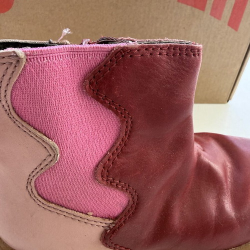 Camper leather ankle boots size 26 used, red with zipper