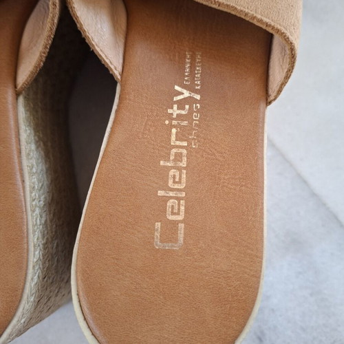 Celebrity beige platform mule sandals size 40 like new